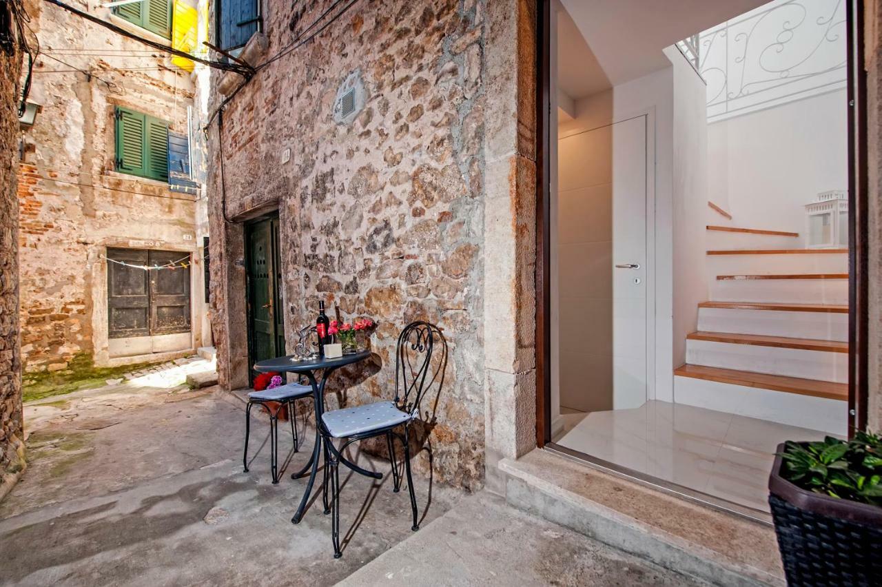 Lily Rovinj